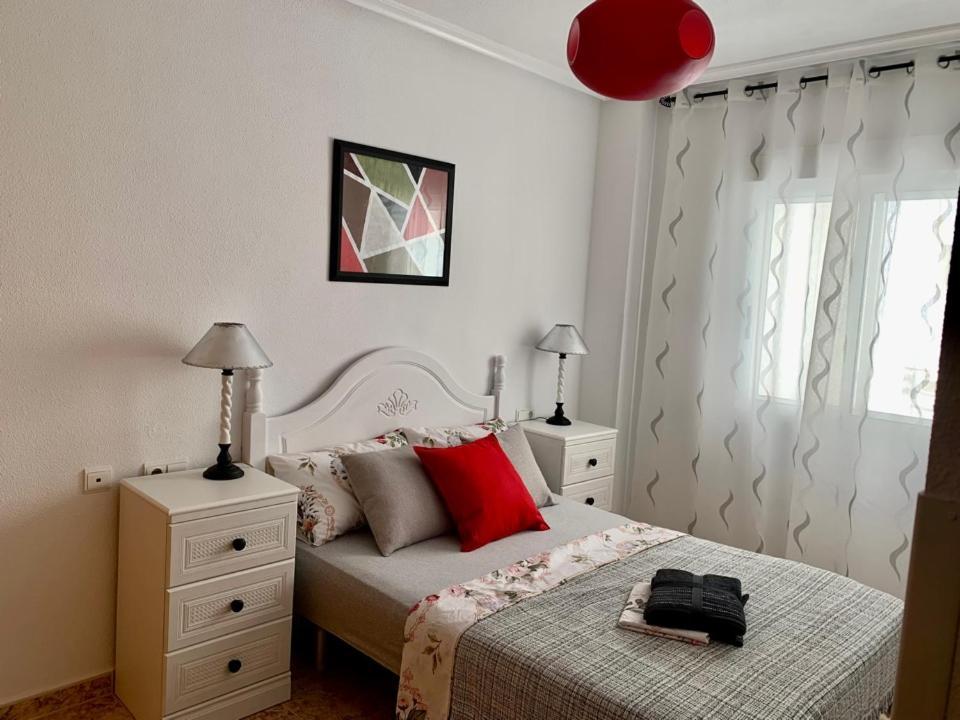 Apartamento De Vacaciones Torrevieja Exterior foto