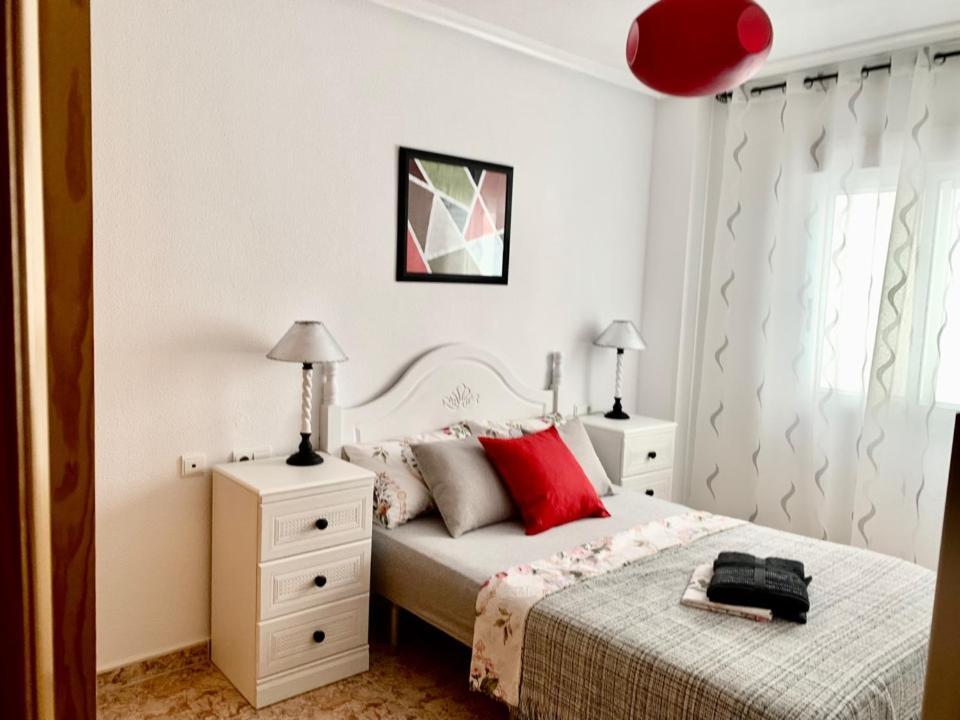 Apartamento De Vacaciones Torrevieja Exterior foto